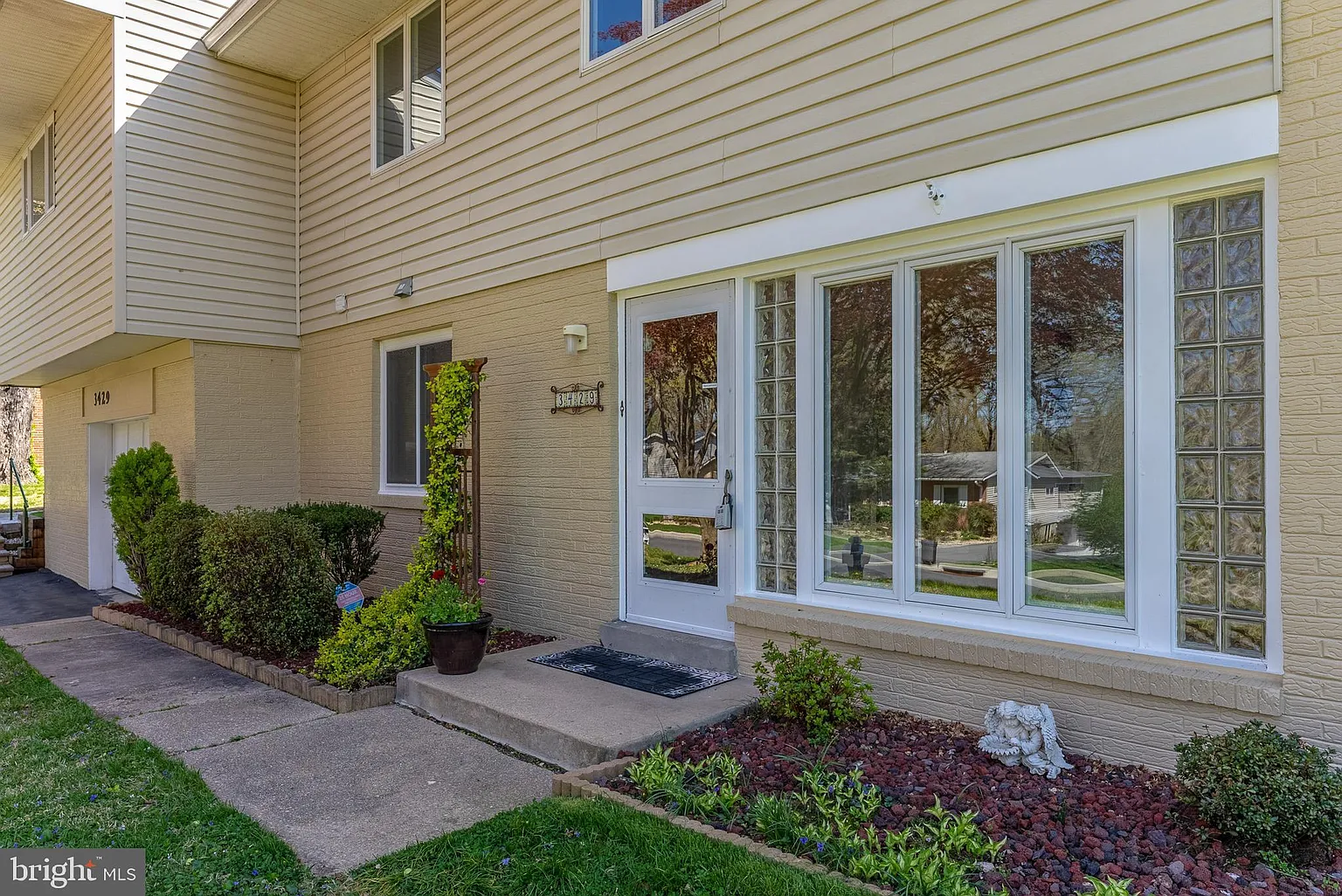 3429 Dogwood Dr photo 1