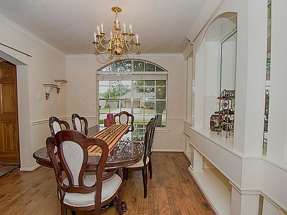 5th image of 3510 Somerset Ln