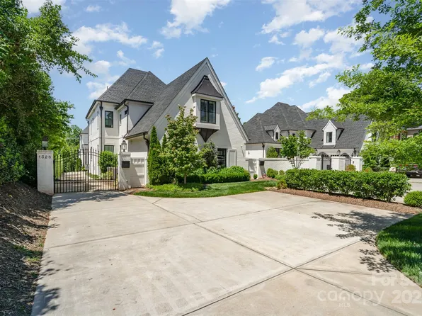 1328 S Kings Dr, Charlotte, NC 28207
