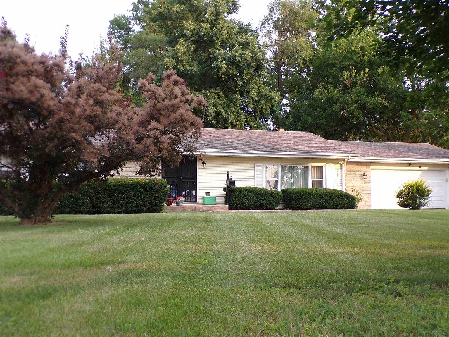 2131 W Pleasant Center Rd, Fort Wayne, IN 46819 Zillow