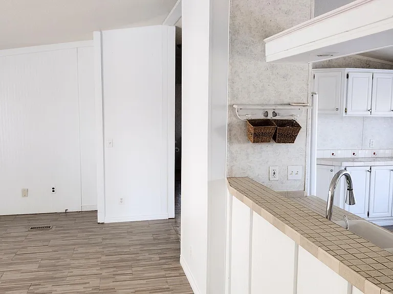 2270 W Bayberry Dr — Photo 9