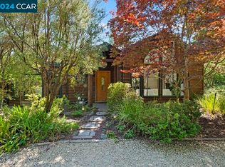15 Lost Valley Dr, Orinda, CA 94563