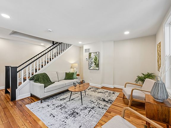 2nd image of 5714 Rusk Ave