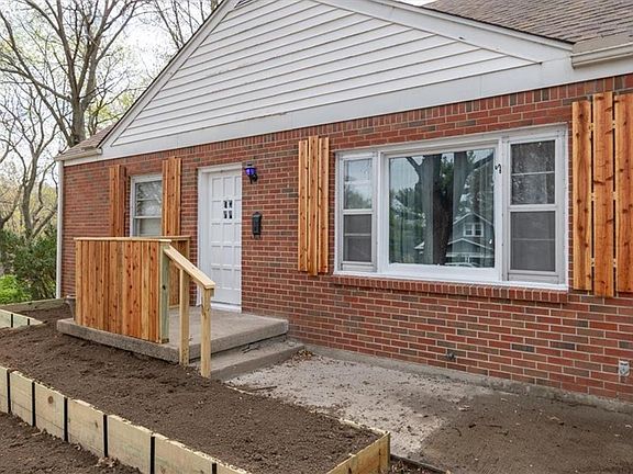 4th image of 10815 E Scarritt Ave