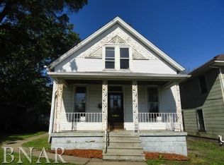 905 S Lee St, Bloomington, IL