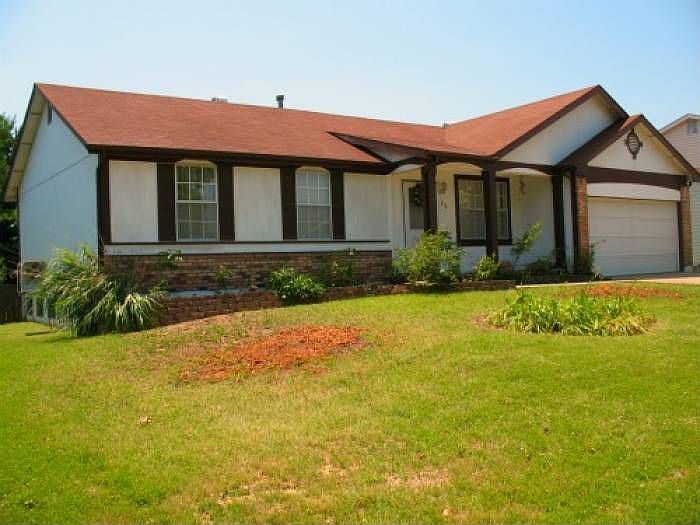 2nd image of 816 Brickingham Dr