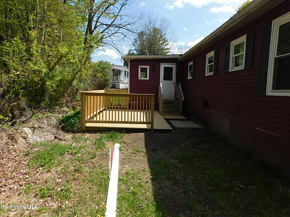 3rd image of 1 Lakewood Dr