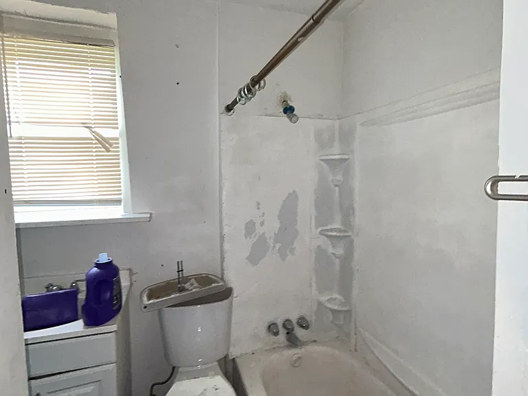 5230 Thrush Ave — Photo 13