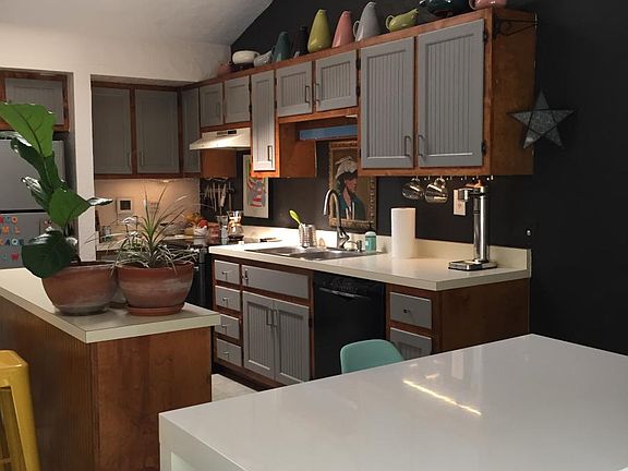 5th image of 823 W 29th St