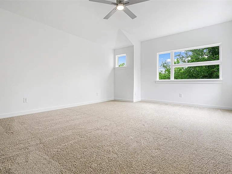 321 Oakbend Dr — Photo 12