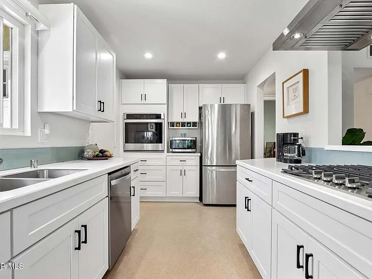 1725 Sequoia Ave — Photo 10