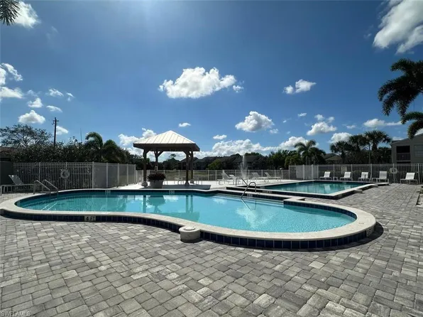 142 N Santa Clara Dr #16, Naples, FL 34104
