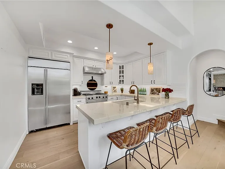 412 Acacia Ave — Photo 13