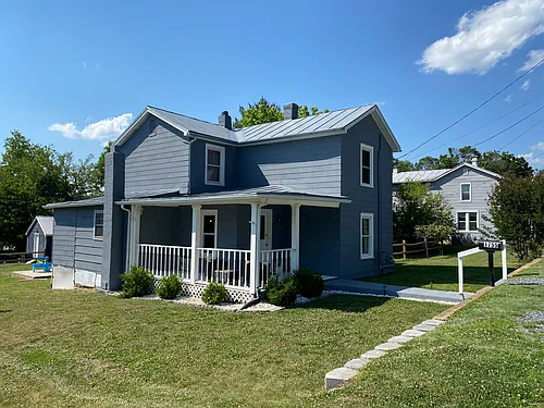 1755 Cedar Ave Photo 1