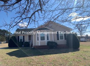 106 Crosswinds Dr, Selma, NC 27576