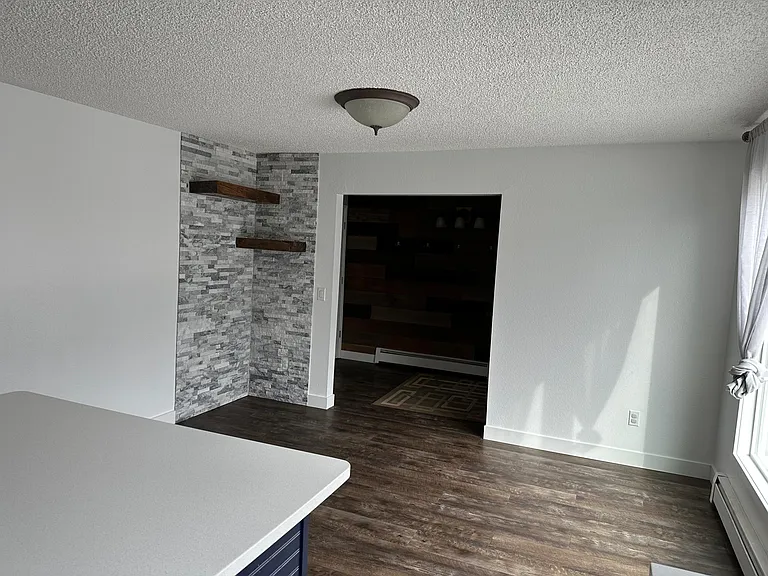1001 W 77th Ave — Photo 3
