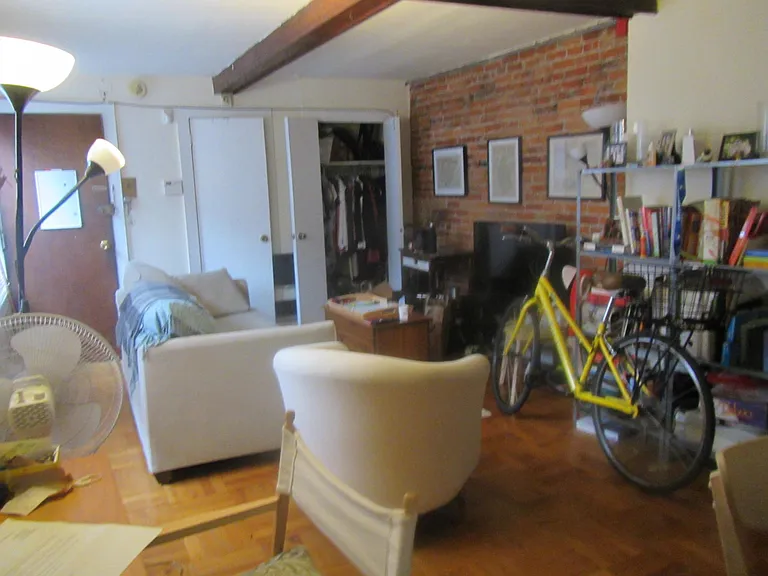 260 S 21st St #3R — Photo 5