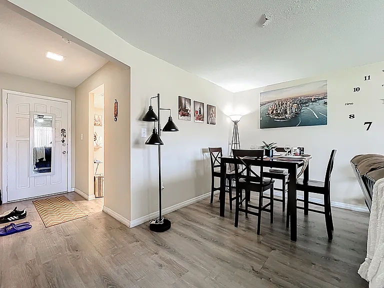 3500 Beneva Rd #306 — Photo 5