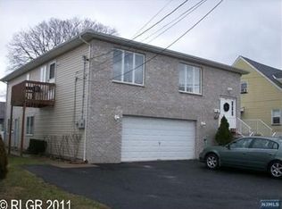 76 Phillips Ave, South Hackensack, NJ 07606