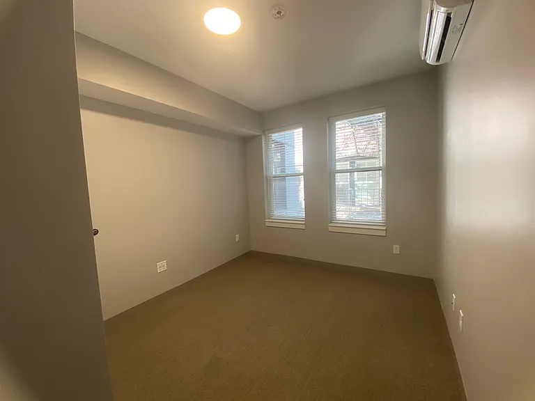 114 Hemenway St #208 — Photo 6