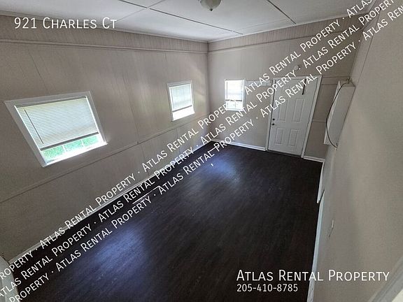 2nd image of 921 Charles Ct