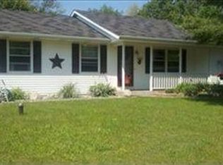 62844 Oak Shadows Rd, Lawton, MI 49065