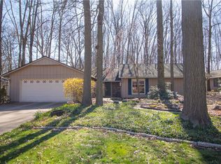 21759 Shagbark Trl, Strongsville, OH