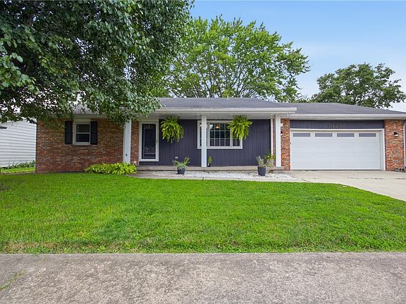 2nd image of 1121 Collins Dr