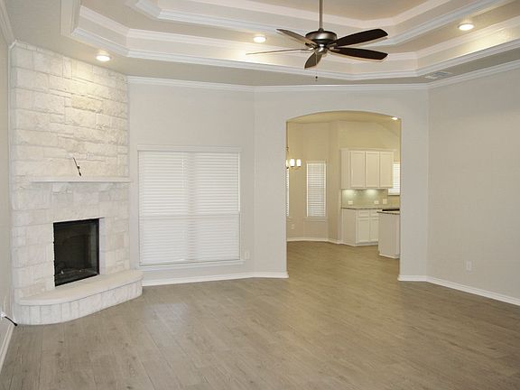 4th image of 5915 Verde Dr