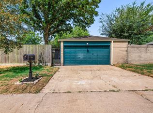 1908 Chelsea Ct, Rosenberg, TX 77471