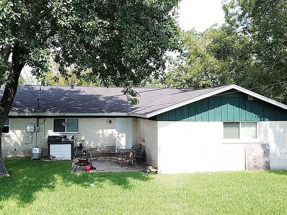 4th image of 609 Willowick Dr