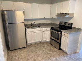 86 4th St APT 3, Fort Myers, FL 33907