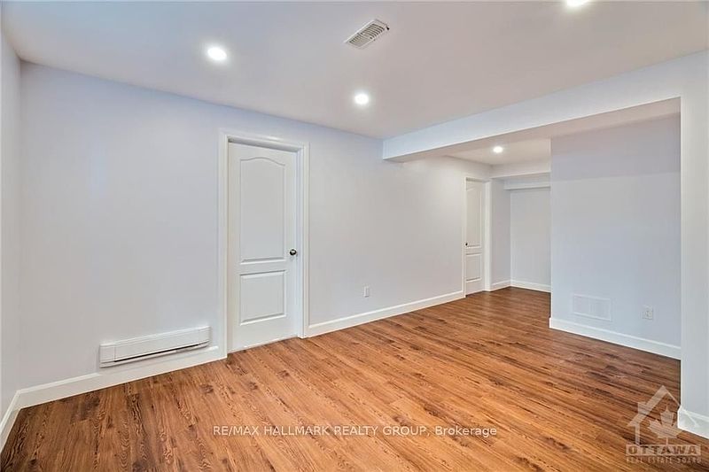 Ottawa Apartment for rent - 2 Bedrooms — photo 8