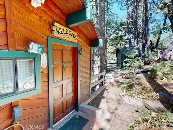 32701 Porcupine Ln, Arrowbear Lake, CA 92382