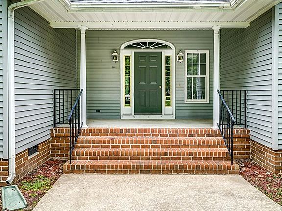 4th image of 8843 Greenwood Blvd