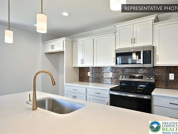 5th image of 253 Center Rd Lot 123