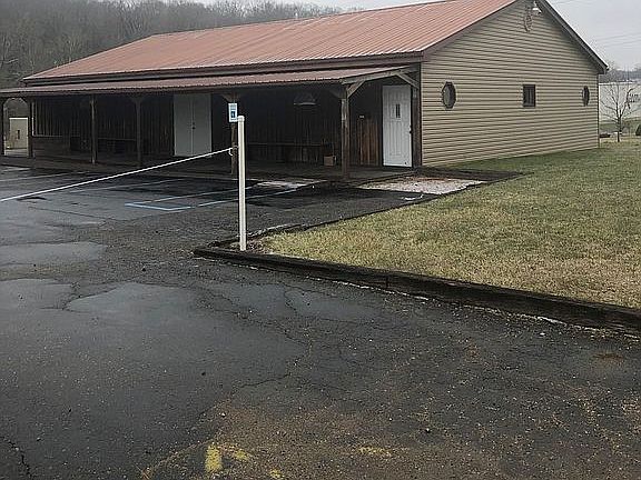 3rd image of 3508 W Pike