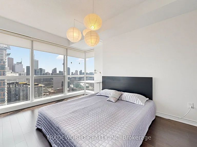 386 Yonge St #3709 — Photo 13