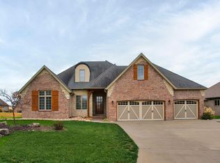 3260 W Ridge Run, Springfield, MO 65810