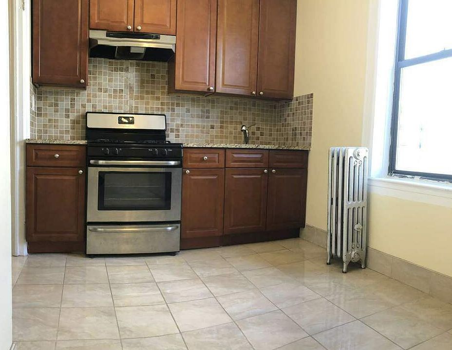 1st image of 2818 42nd St APT 4D