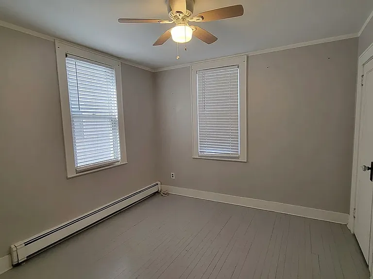 39 Alden St — Photo 5