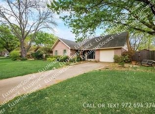 1018 Gloucester St N, Irving, TX 75062