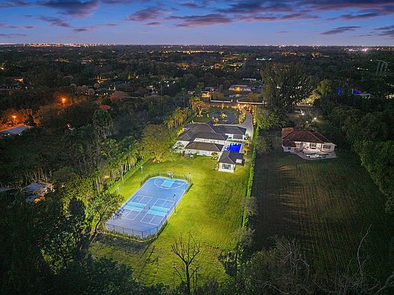 3rd image of 13110 Mustang Trail