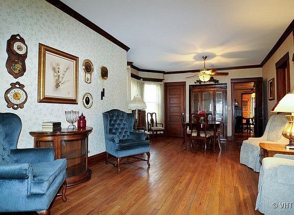 2nd image of 5443 W Windsor Ave
