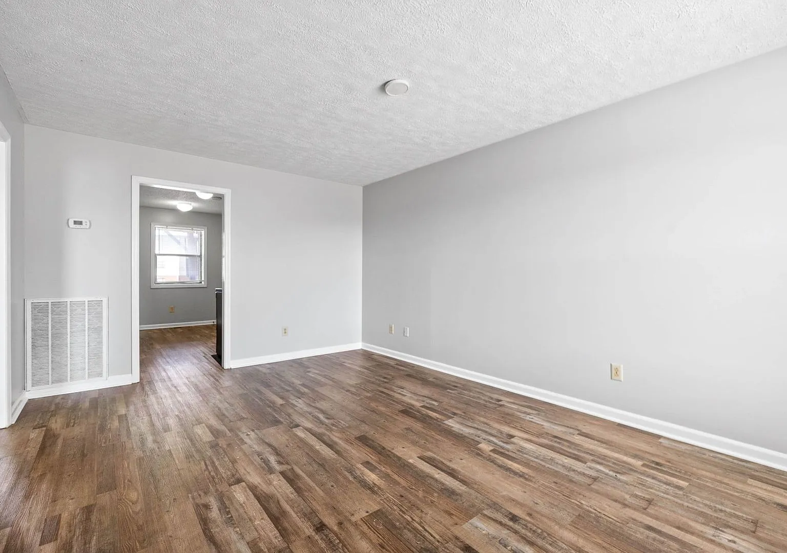 Stephanie Drive-122 — Photo 3