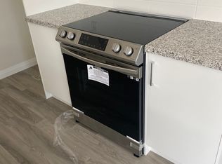 270 Melvin Ave #11, Hamilton, ON L8H2K2