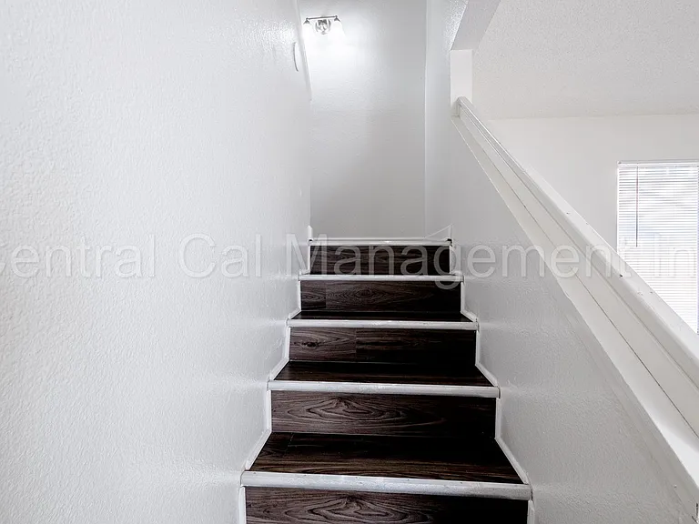 7905 S Laurelglen Blvd #A-D — Photo 9