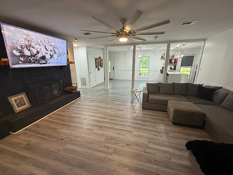 4098 Housers Mill Rd — Photo 7