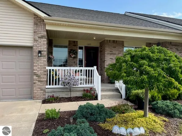 1645 Heritage Way, Mount Pleasant, MI 48858