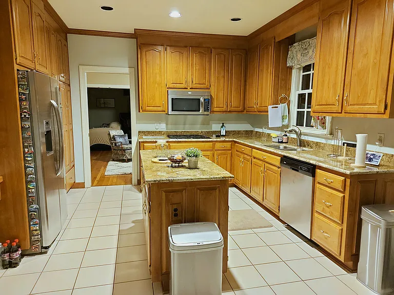 125 Woodmere Ct — Photo 10